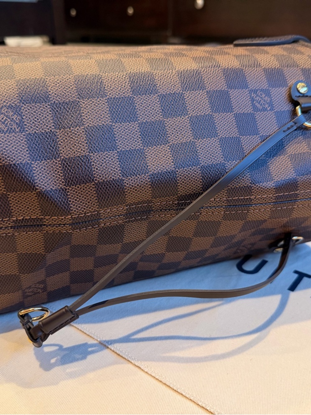 Louis Vuitton Damier Eblene Neverfull MM - Picture 3 of 6